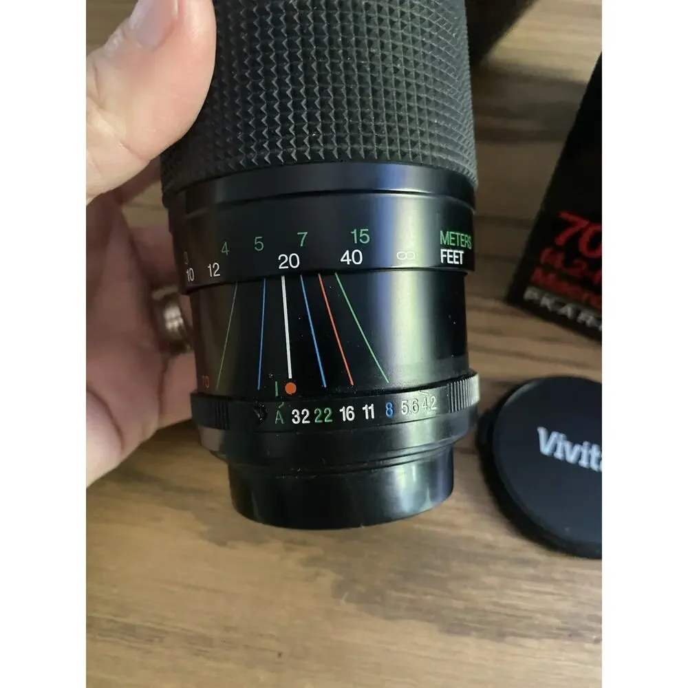 Vivitar 70-300mm 1: 4.2-5.8 MC Macro Focusing Zoom Photo Lens W/Box